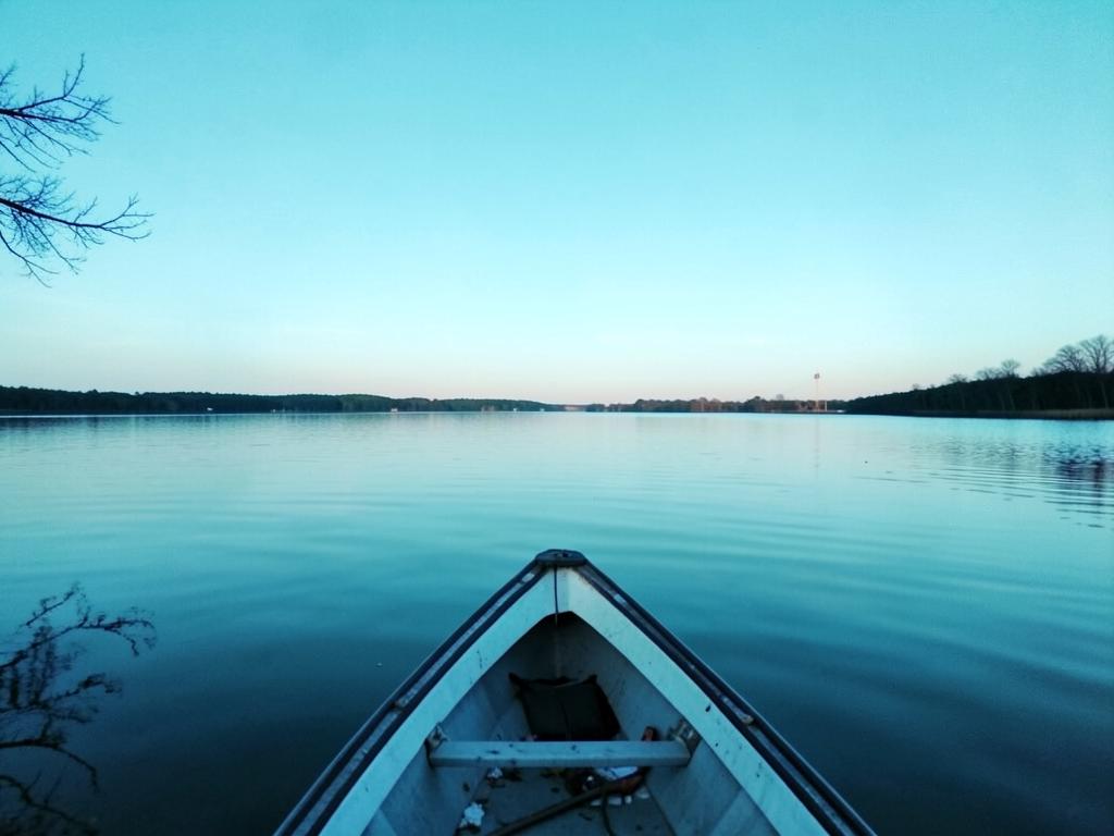Why the Lake Horizon Wins Every Lens